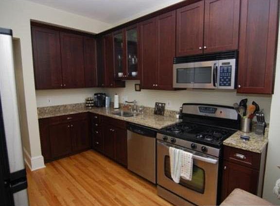 5th image of 3149 Holmes Avenue
