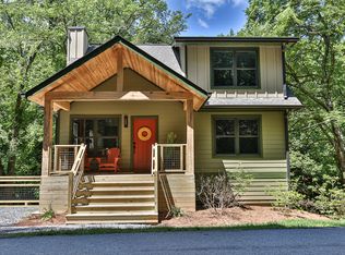 346 Williamstown Rd, Mineral Bluff, GA 30559