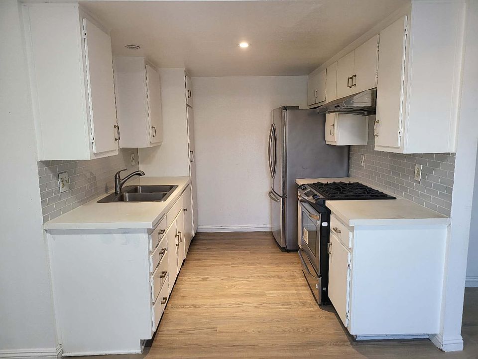1st image of 212 S Marguerita Ave APT 4