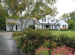 1 Rolling Ridge Rd, Northfield, IL 60093