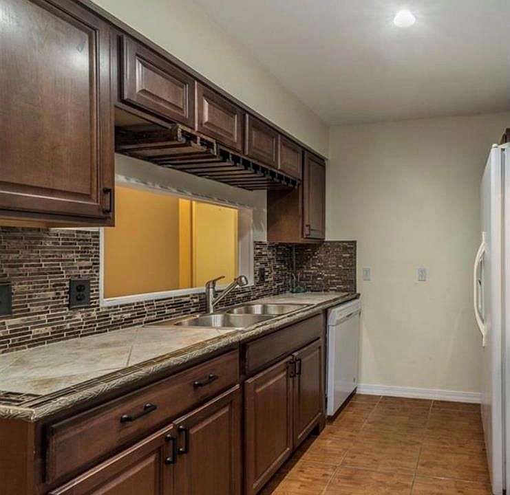1st image of 11910 Ashcroft Dr