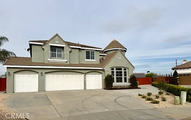 4 bed, 3.5 bath, 3947 sqft, $5,300 — Photo 1