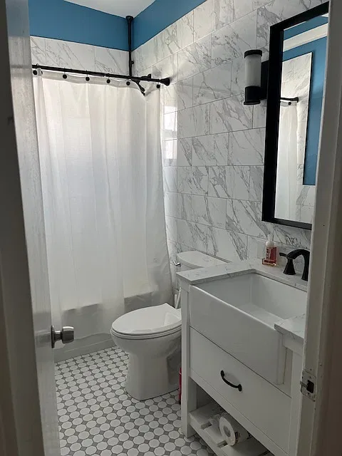 3 bed, 888 sqft, $2,400 — Photo 3