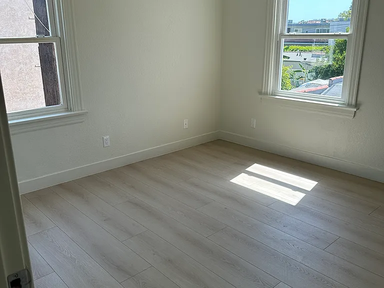 215 Sinclair Ave #215 — Photo 15