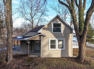 204 N Hendricks St, Warren, IN 46792