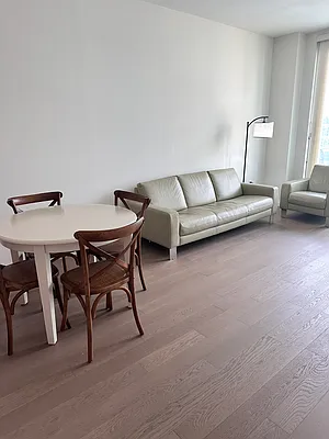 Rented by Prospes Real Estate Corp | media 19