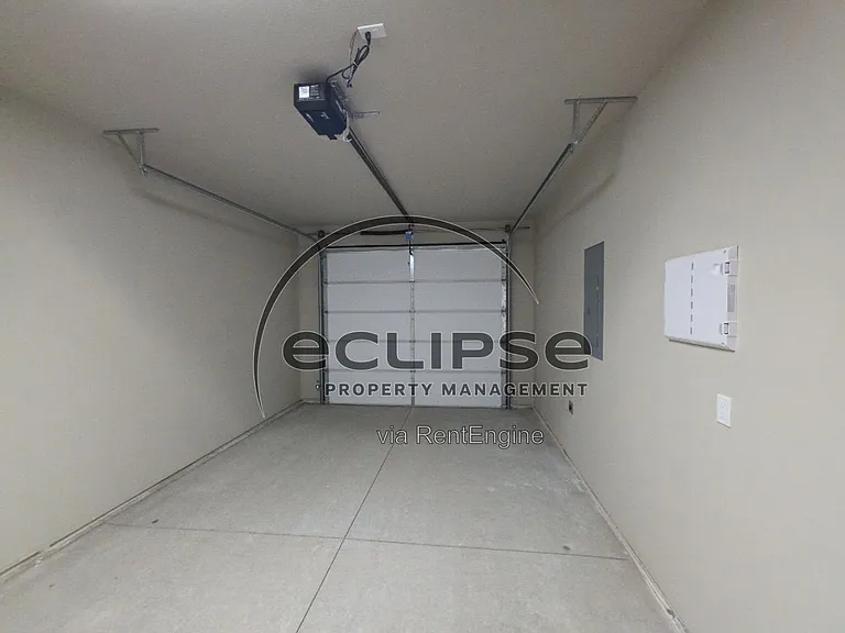 501 Washington Ave — Photo 16