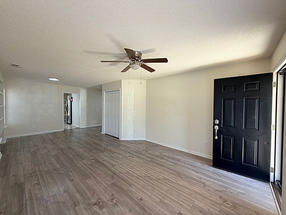3rd image of 4832 Lighthouse Ct