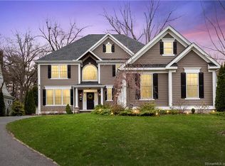 162 Steele Rd, West Hartford, CT 06119