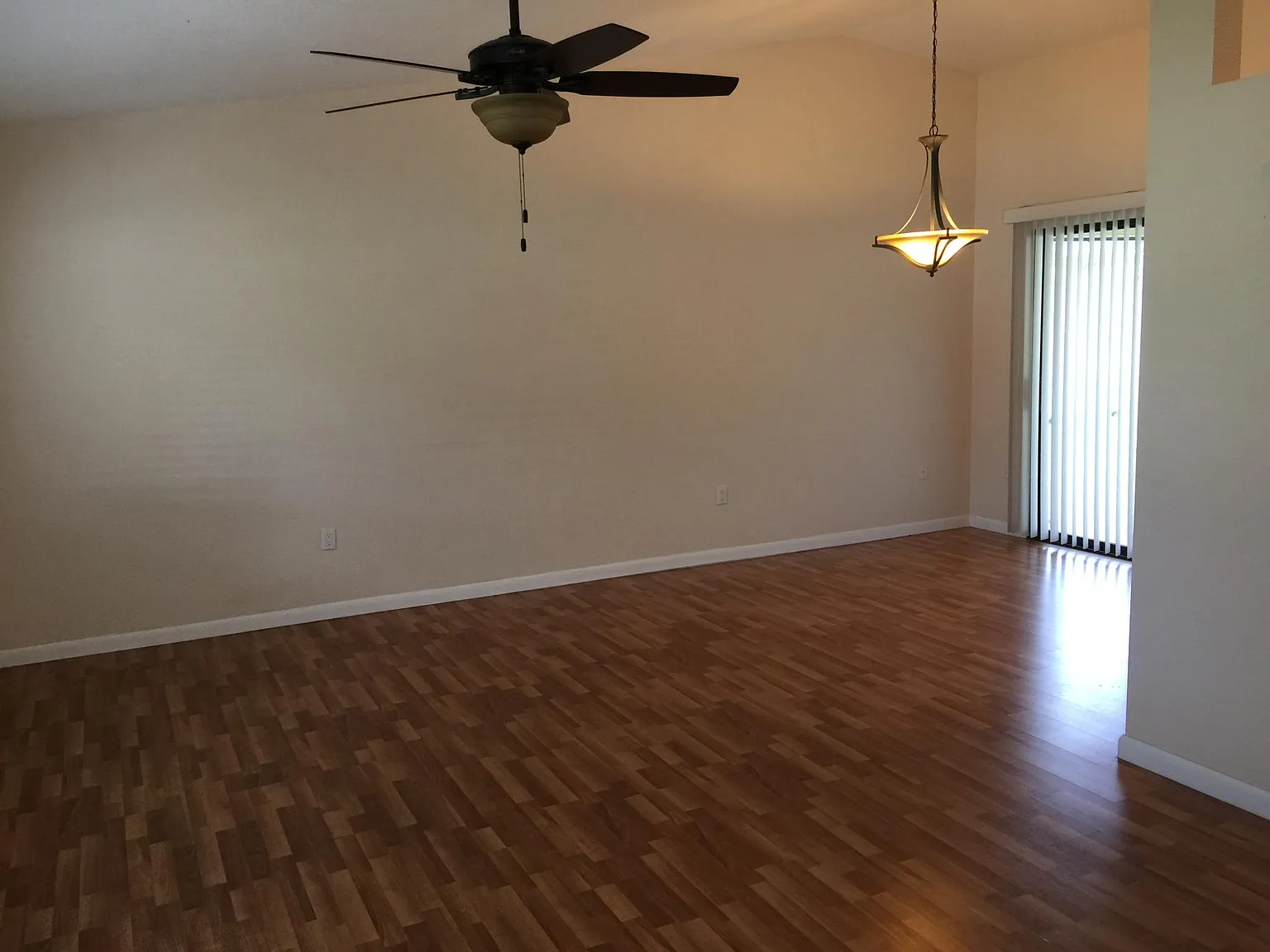 3 bed, 1893 sqft, $2,850 — Photo 4