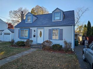 85 Wesleyan Ave, Warwick, RI 02886
