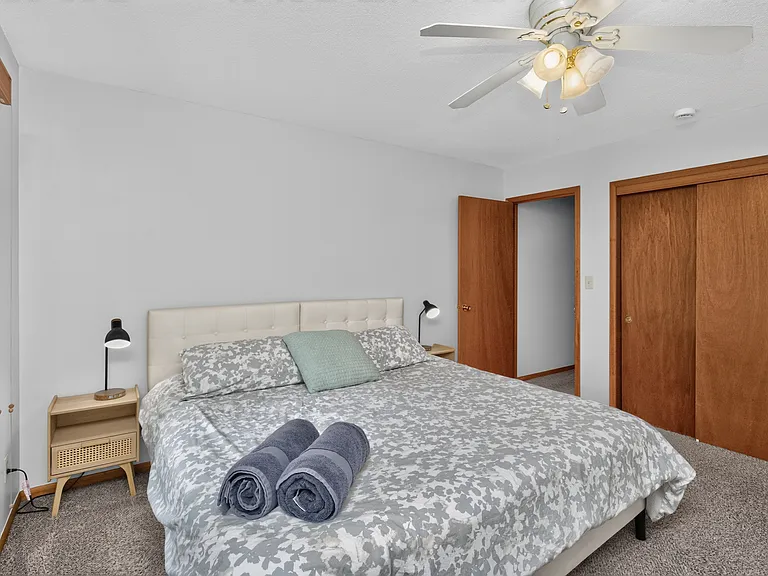 202 NW Sharmin Dr — Photo 12