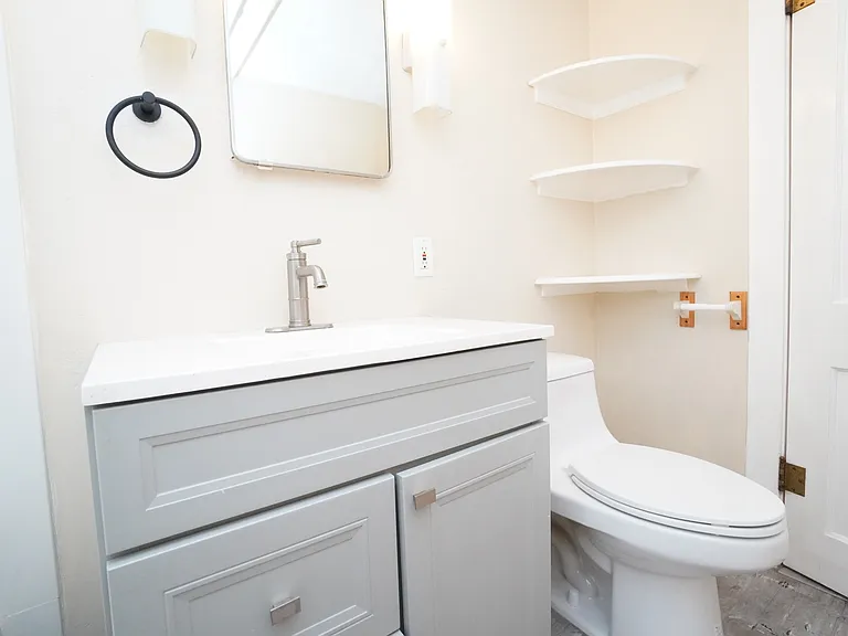2506 W Woodlawn Ave #4 — Photo 36