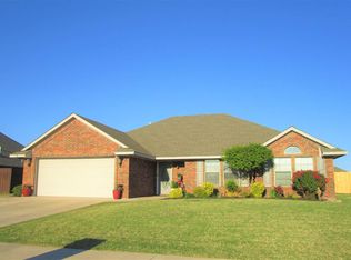 2206 SW 54th St, Lawton, OK 73505