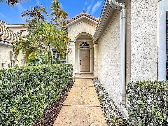 2nd image of 7657 Sanctuary Drive