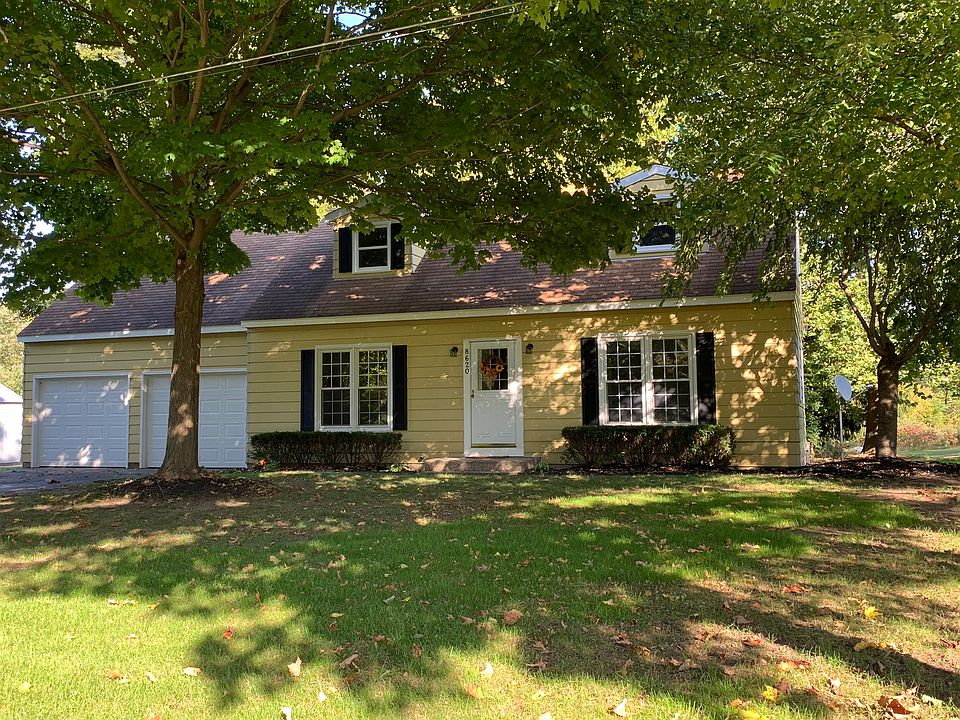 1st image of 8620 Division Ct SE