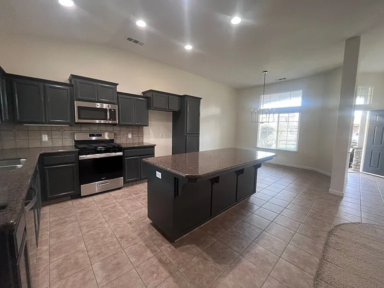 2044 Stagecoach Pl — Photo 4