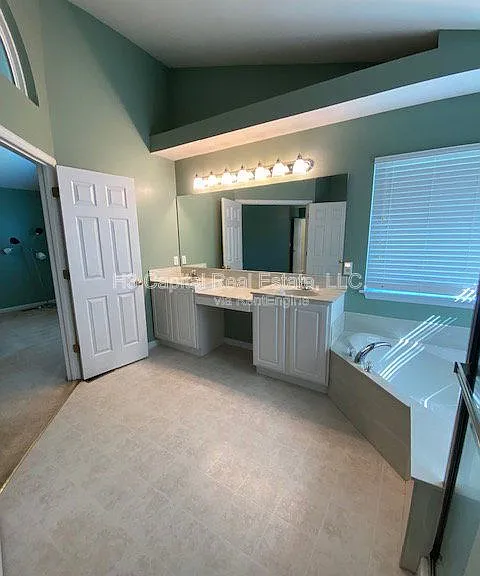 2209 Tigers Way — Photo 34