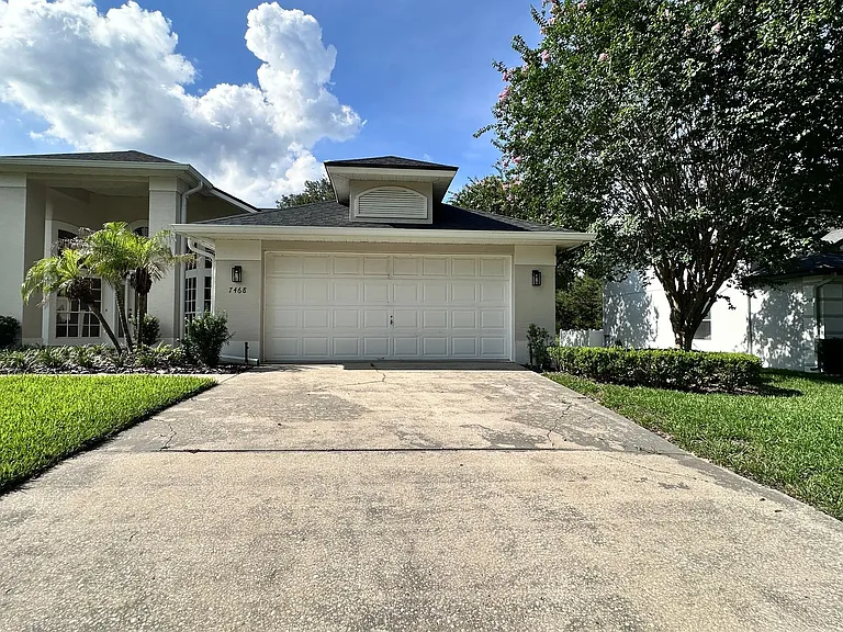 7468 Aprelle Dr — Photo 1