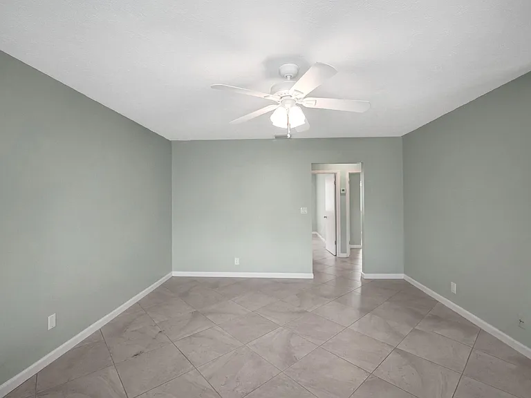 1250 Miami Rd #11 — Photo 16