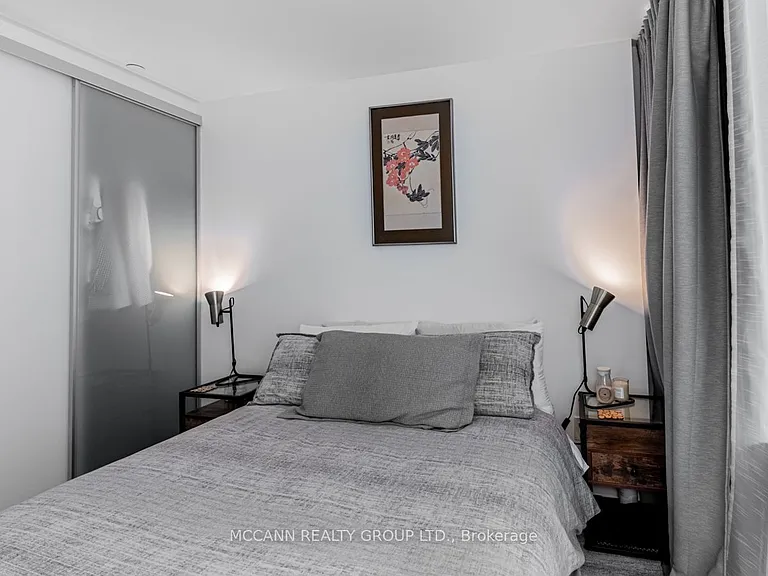 161 Roehampton Ave #332 — Photo 17