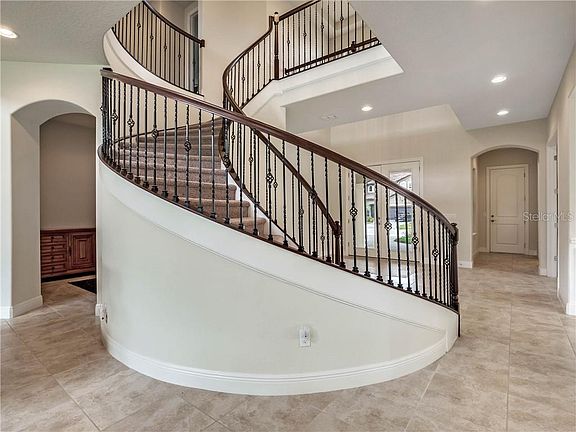 5th image of 10905 Savona Way
