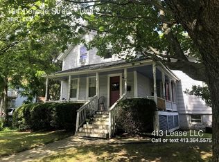194 College St #2, Amherst, MA 01002