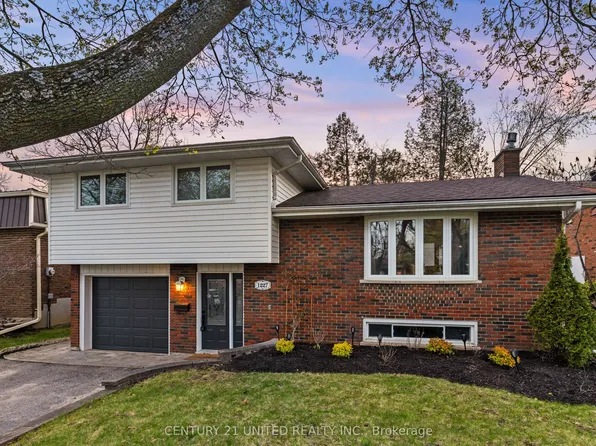 1227 Cartier Blvd, Peterborough, ON K9H 6S2
