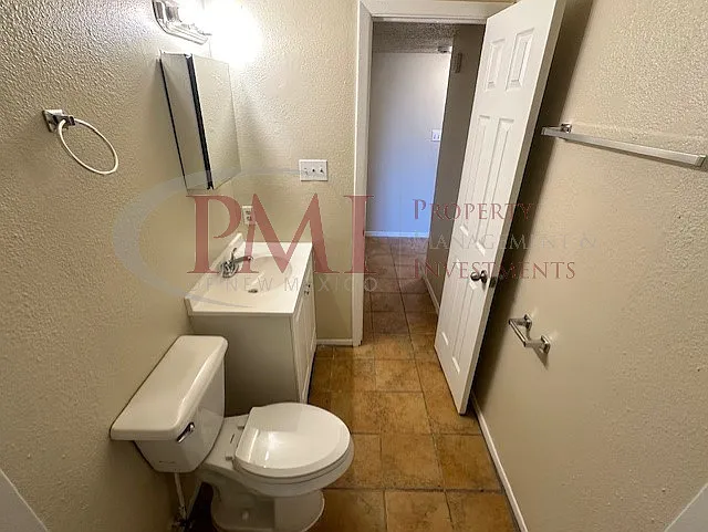 2238 Carreon Drive #7 — Photo 16