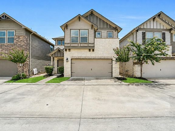 4th image of 1910 Barrel Oak Dr