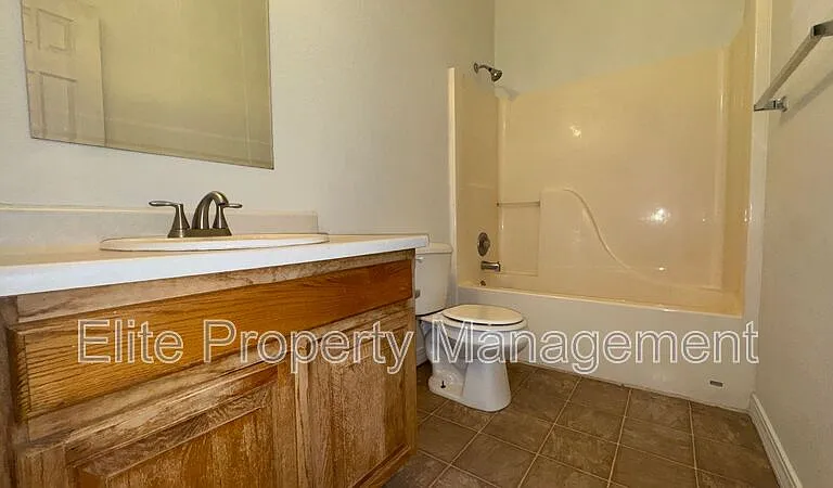 161 S Stardust Cir — Photo 14