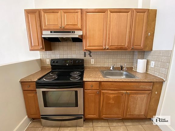 5th image of 319 E 116th St #2