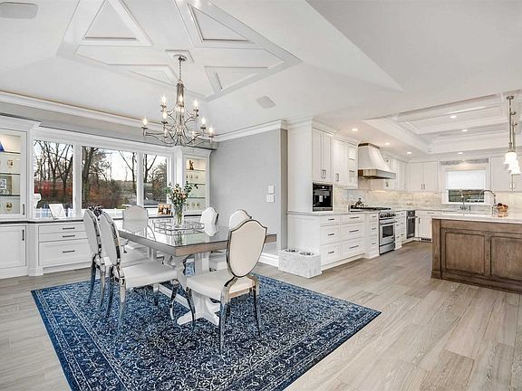 2nd image of 4 Barnett Pl