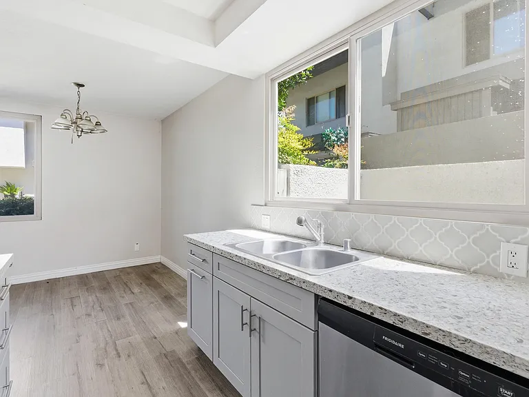6872 Lampson Ave — Photo 17