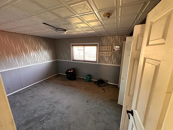 Room 3 with half bathroom