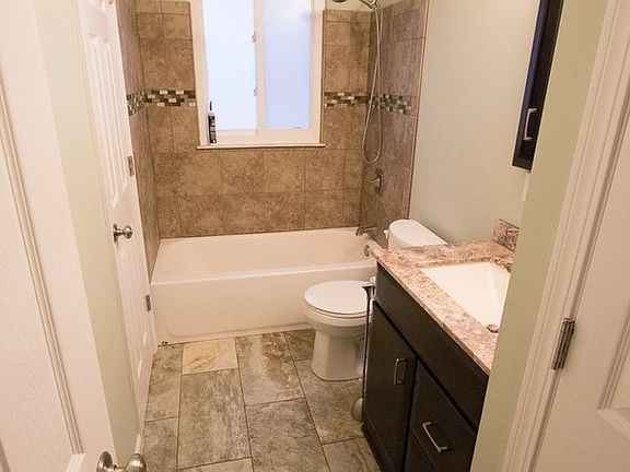 5th image of 1828 Fernbrook Ln