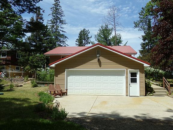 4th image of 12385 Oak Ln
