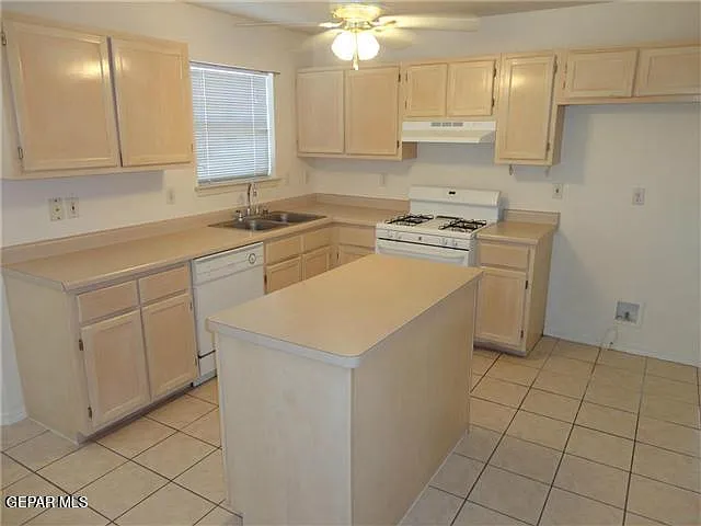 5729 Green Castle Rd — Photo 8