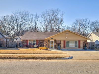 3200 S Magnolia Dr, Sand Springs, OK, 74063
