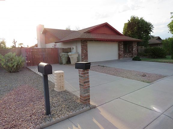 4th image of 11210 N 62nd Dr