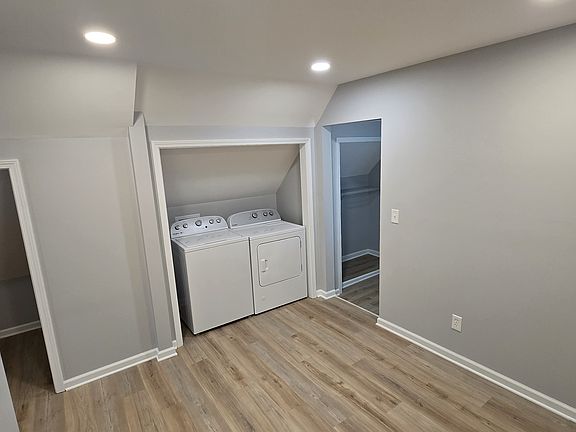5th image of 15 Benson St #C
