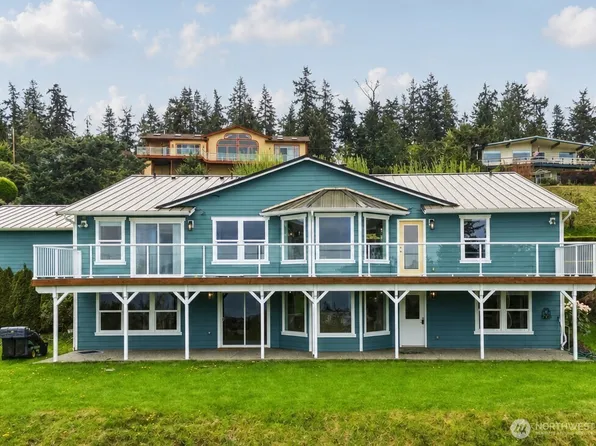 838 W Gladstone Drive, Camano Island, WA 98282
