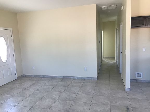 5th image of 351 W Veterans Blvd