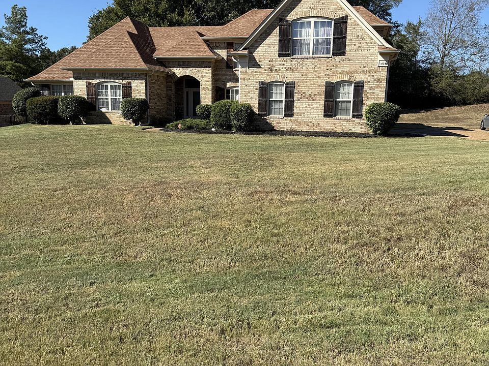 1st image of 14092 Strafford Ln