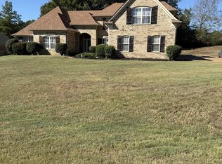 14092 Strafford Ln, Olive Branch, MS 38654