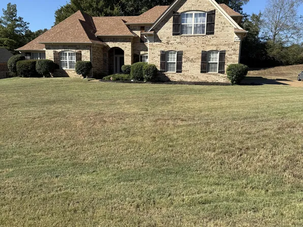 14092 Strafford Ln, Olive Branch, MS 38654