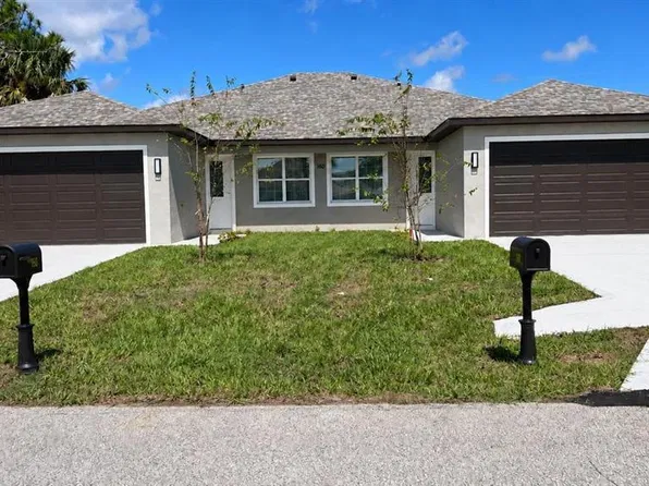 160 Coral Reef Ct N, Palm Coast, FL