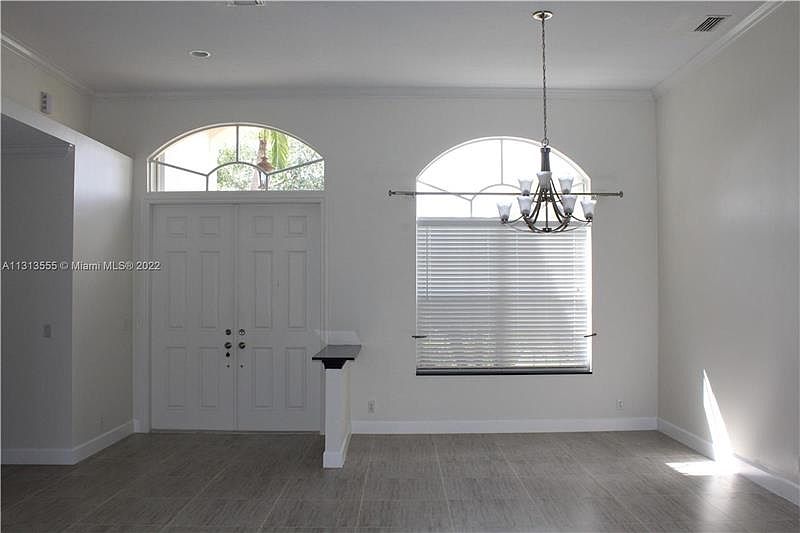 1st image of 2644 Miller Ct #2644