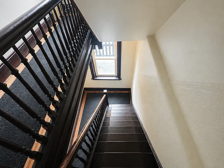 265 W McMillan — Photo 33