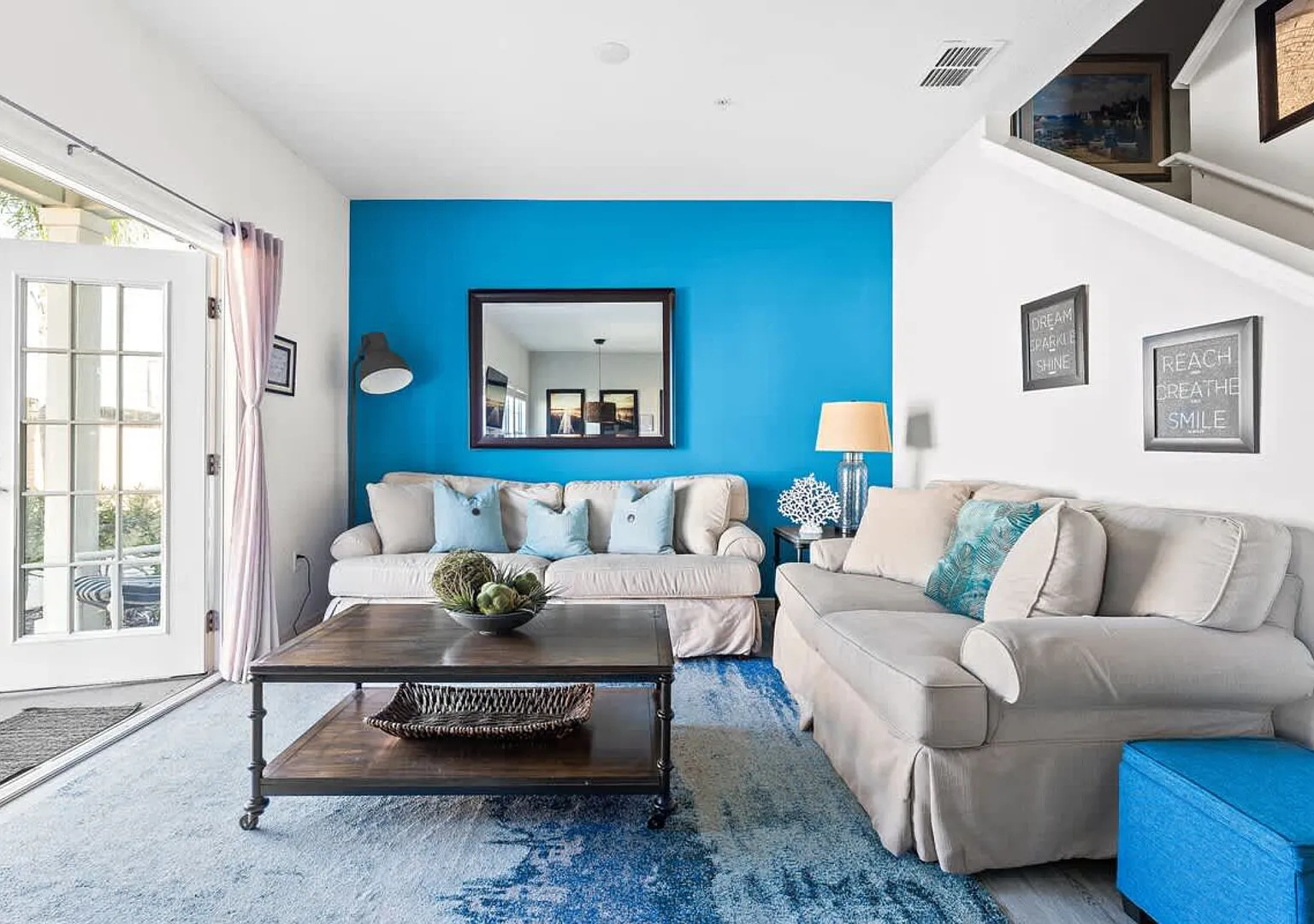 Cozy 4BR Retreat Near Orlando Attractions — Photo 1